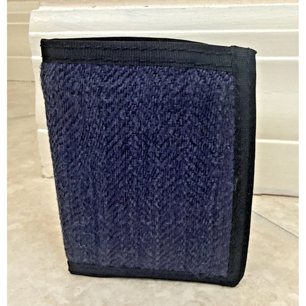 NWT Artisan Gear Hemp Blue Herringbone Wallet with Black Trim Zip Coin pocket